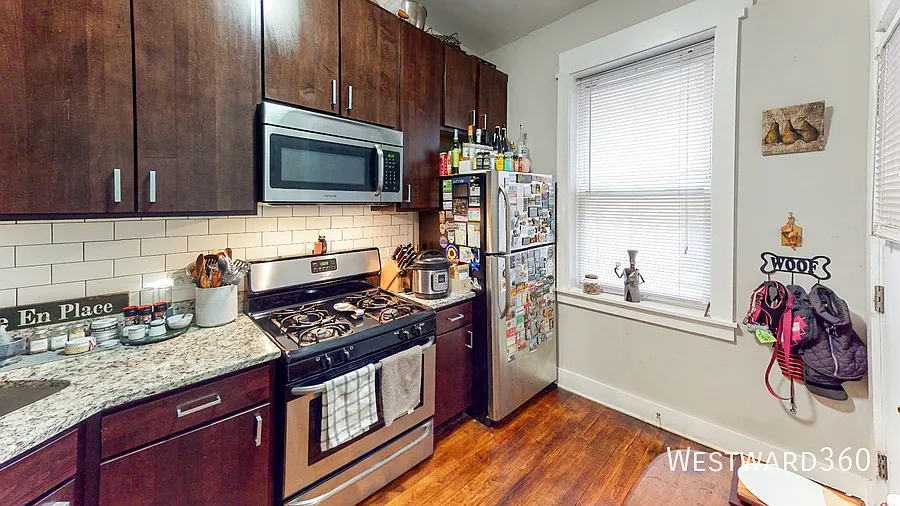 Building Photo - 1662 W Farwell Ave #3N