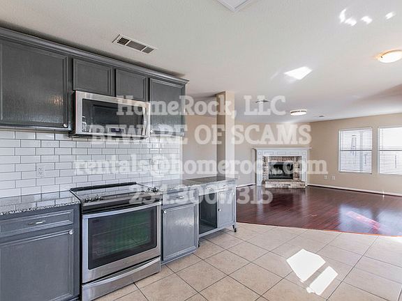 3rd image of 4101 Paintbrush Dr