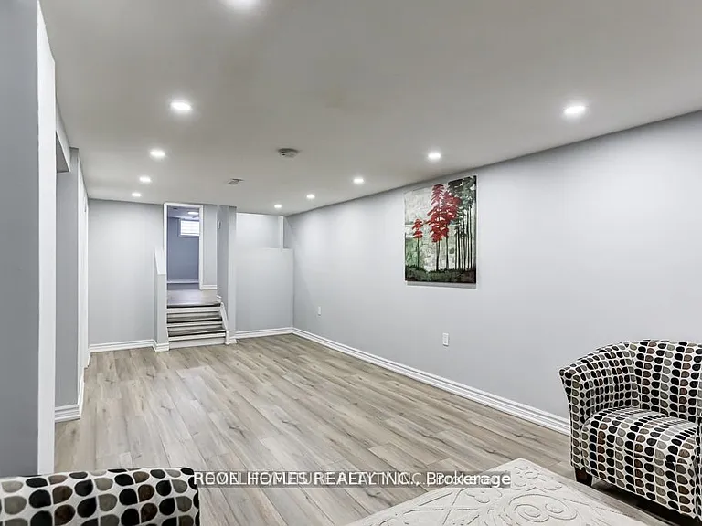 20 Bluefin Cres #BASEMENT — Photo 4