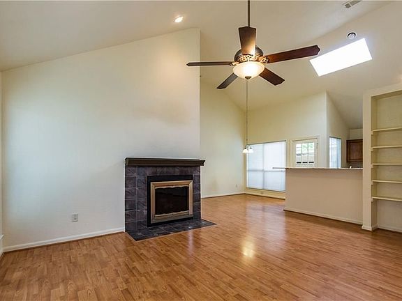 3rd image of 6813 Honey Creek Ln
