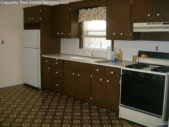 2nd image of 219 Newark Ave