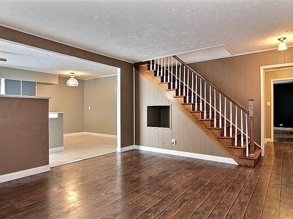 3rd image of 3510 W 171st Pl