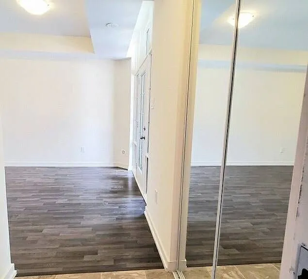 2 Linsmore Pl #204 — Photo 3