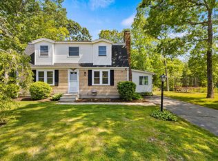 75 Pinyon Way, East Falmouth, MA 02536