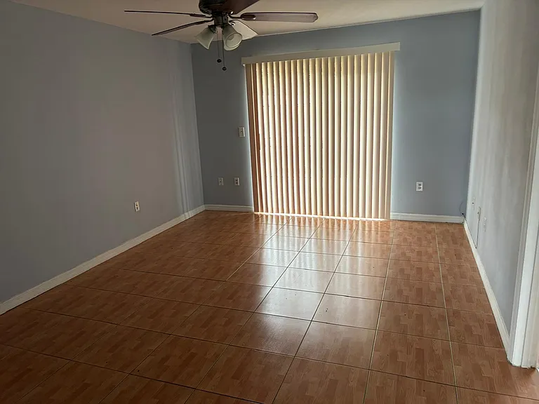 2320 Margarita Ct — Photo 4