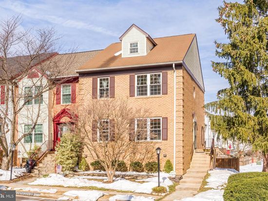 6050 Heatherwood Dr, Alexandria, VA 22310