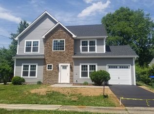 25 Colton Rd, Edison, NJ 08817