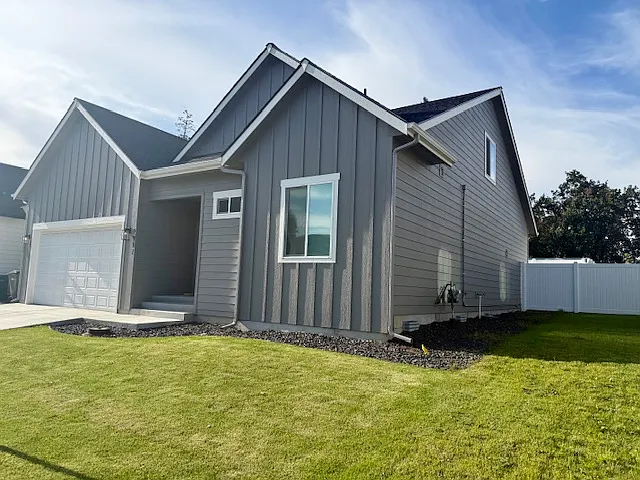 9917 E Sharp Ln — Photo 2