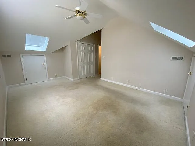 906 Diamond Ct — Photo 22