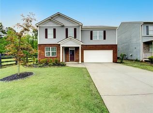 296 Maple Brook Dr, Dawsonville, GA 30534