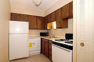 3rd image of 5510 Lincoln Ave #B106