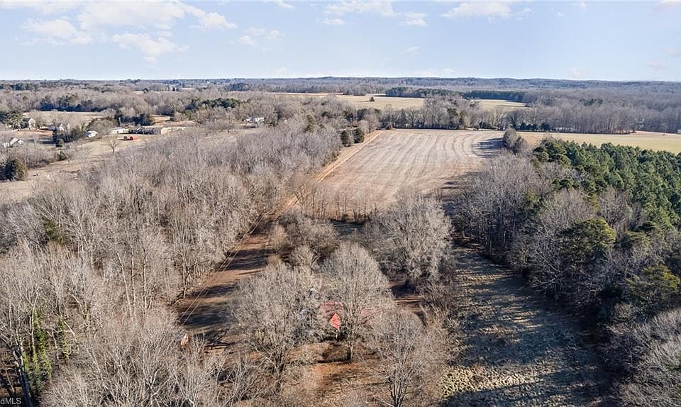 2nd image of 7039 McLeansville Rd