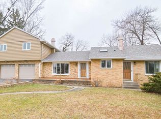 32974 N Meadow Rd, Grayslake, IL 60030