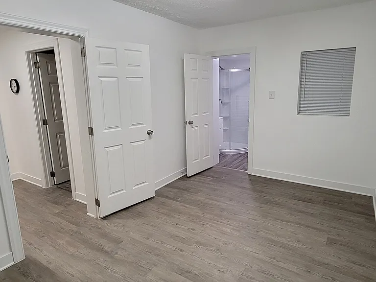 205 Whitfield Dr — Photo 14
