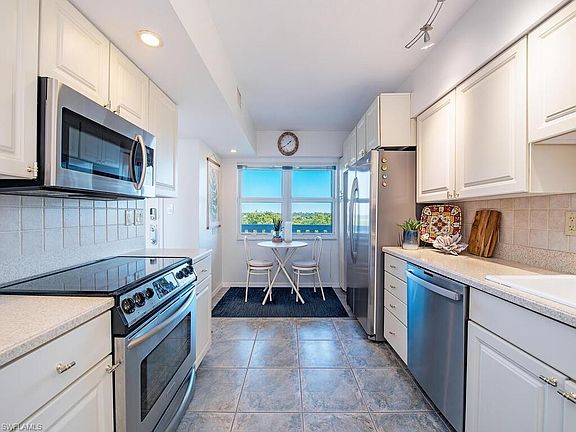 5th image of 5501 Heron Point DR #503