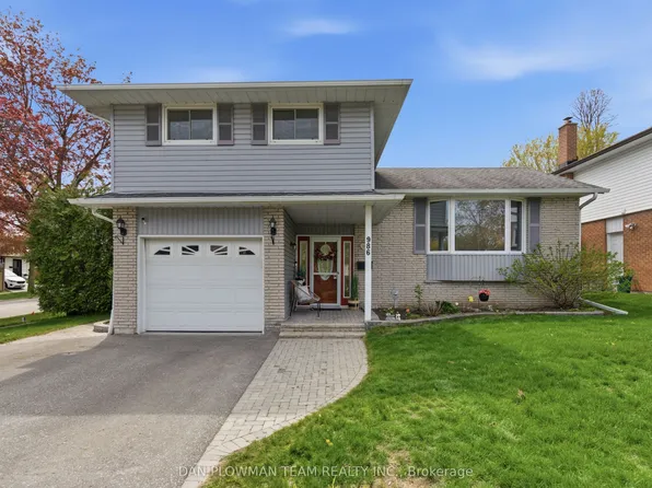 986 Central Park Blvd N, Oshawa, ON L1G 7A6