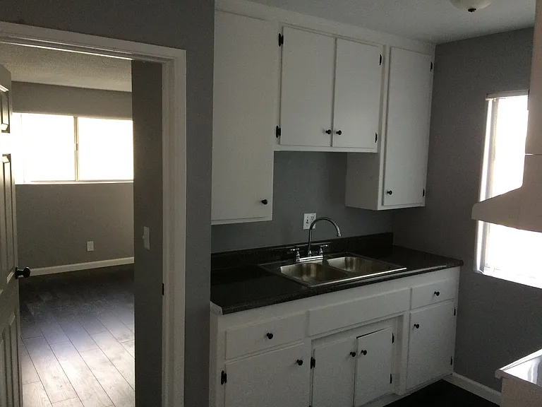 RiverSoto Apartments LLC — Photo 5