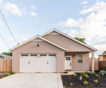 1705 Park Ave, Red Bluff, CA, 96080