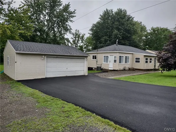 6271 Mud Mill Rd, Brewerton, NY 13029
