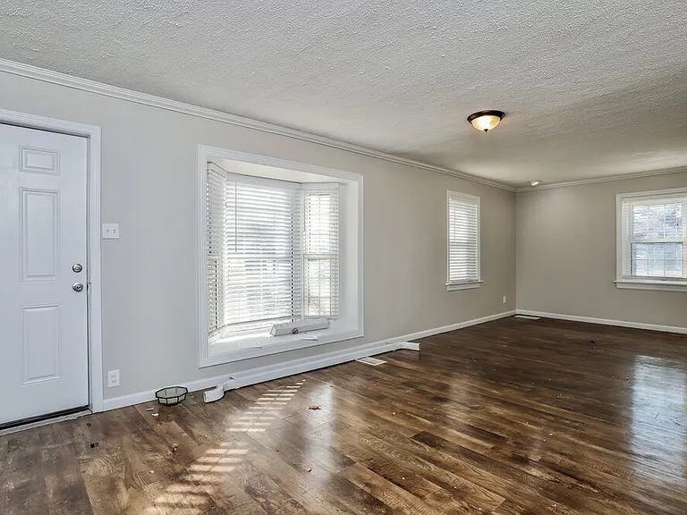 1 Saint Mark Dr — Photo 5