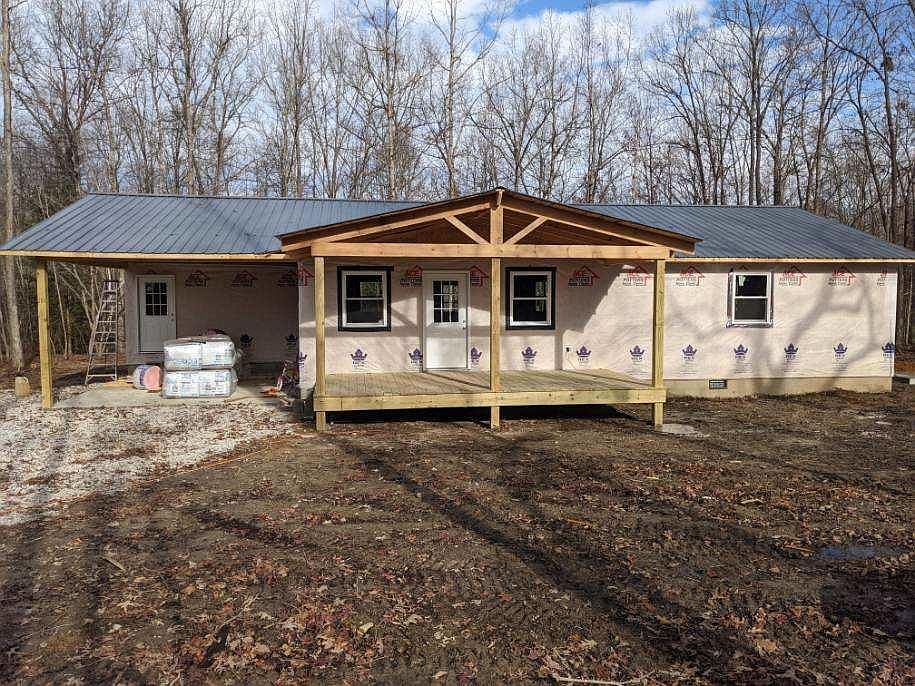 1st image of 122 Barrett Ln