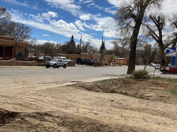 400 Paseo del Pueblo Norte, Taos, NM 87571-1111
