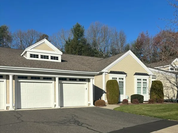 105 High Pine Cir Unit 105, Wilbraham, MA 01095