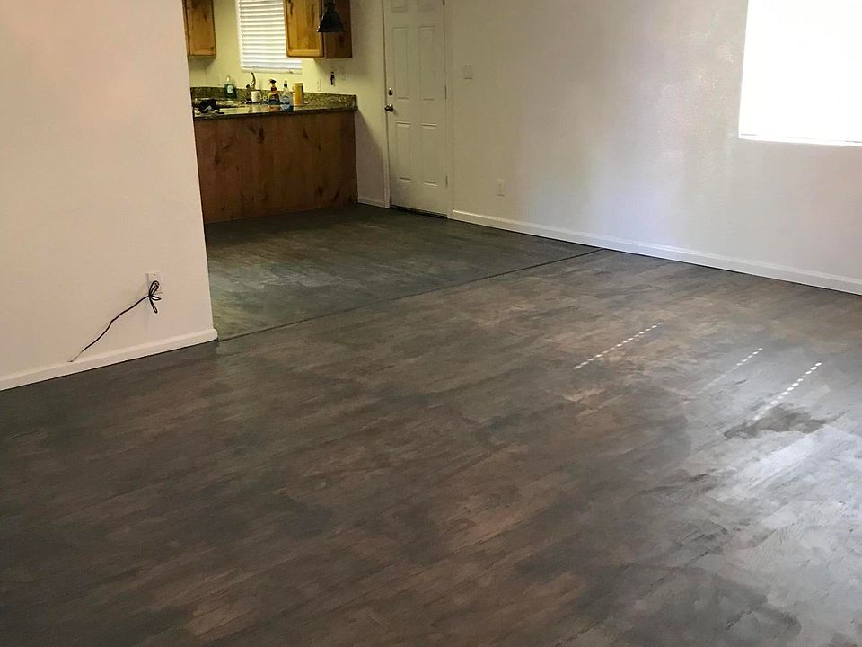 1st image of 2617 E Isabella Ave