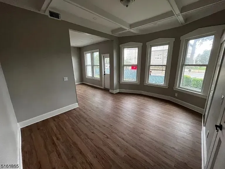 339 Valley Brook Ave #1E — Photo 9