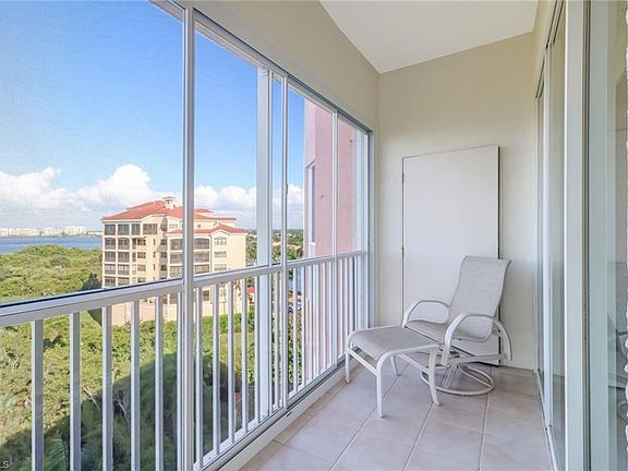 Home For Sale In WATER S EDGE AT PEPPERTREE POINTE