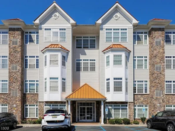 104 E Elizabeth Ave, Linden City, NJ 07036