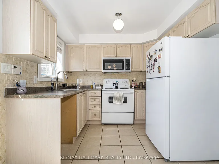 125 Viella St — Photo 8