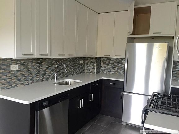 3rd image of 150 W 225th St APT 22E