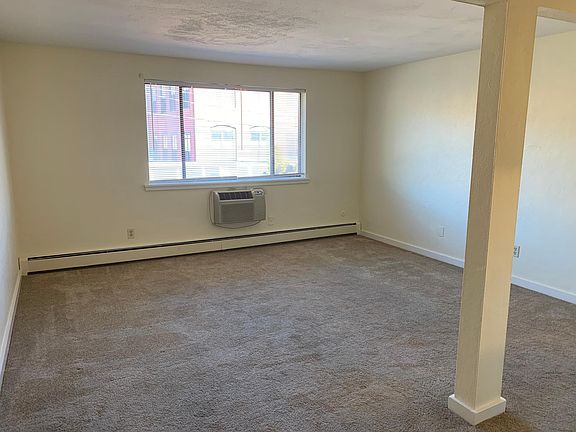 3rd image of 1144 Douglas Ave APT 9