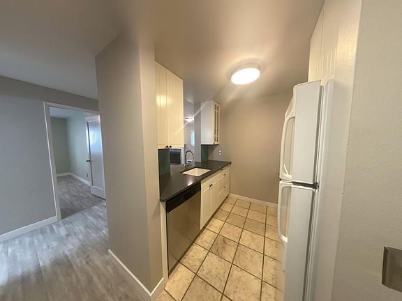 3rd image of 2250 NW 58th St Unit 203