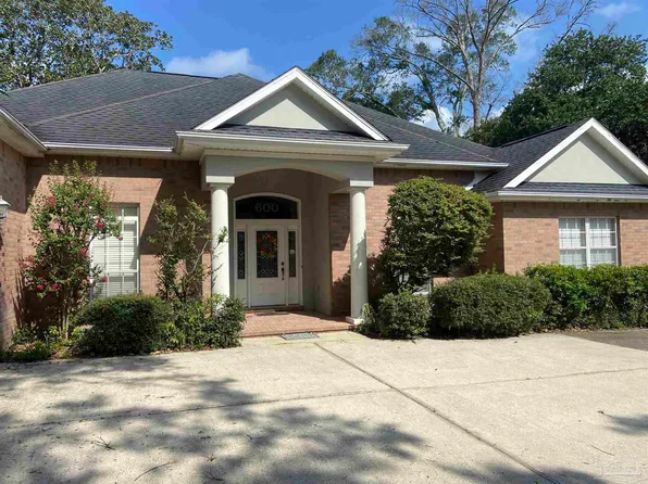 600 Lakewood Rd, Pensacola, FL 32507