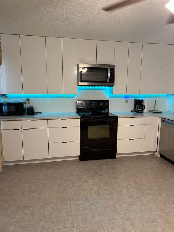 430 S Center St - Property Image
