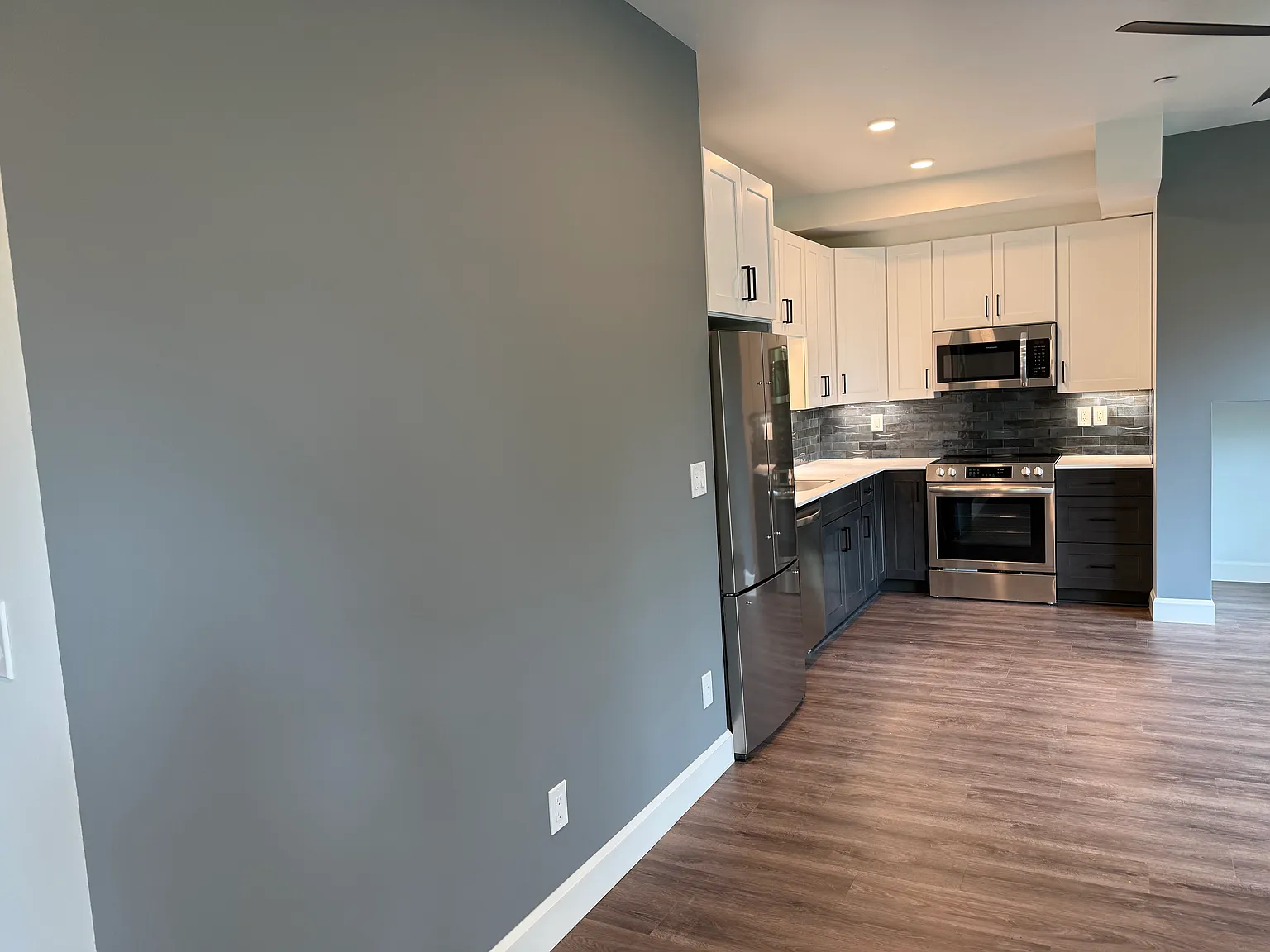 2993 SW 11th Ave — Photo 3