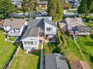 513 E 6th St, North Vancouver, BC