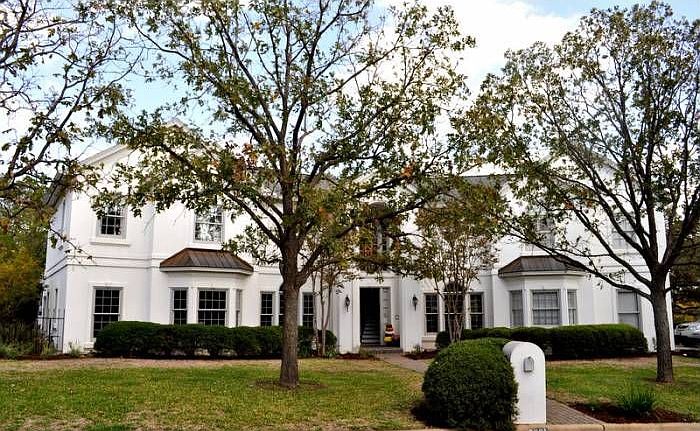 2801 Vance Front