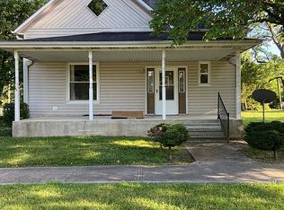 325 W Porter St, Salem, IL 62881
