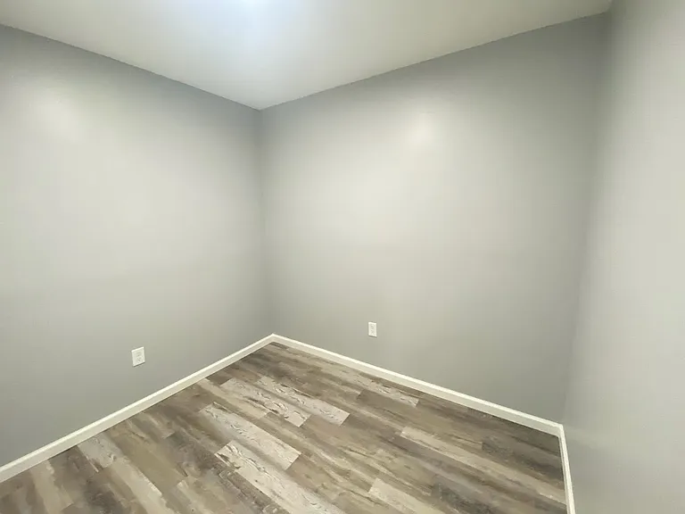 50 Springfield St #2R — Photo 5