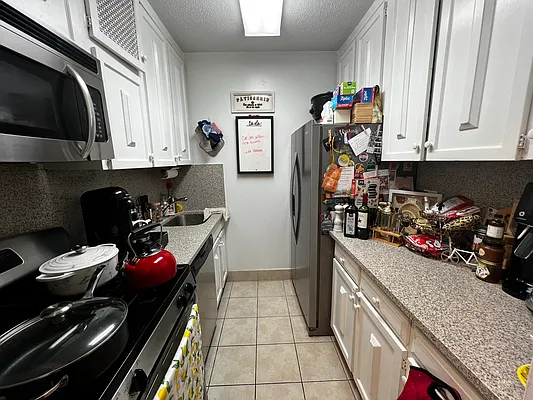 Rented by Compass | media 7