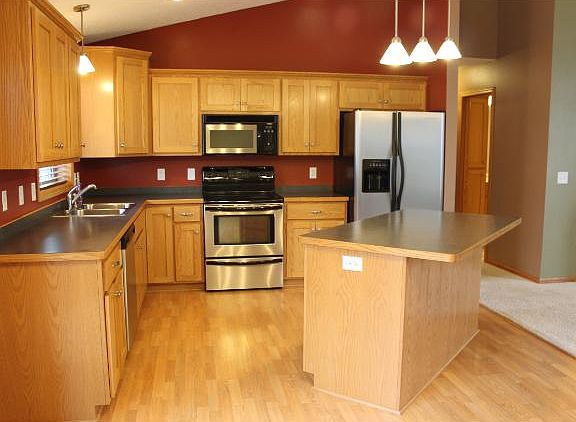 4th image of 1326 Heritage Dr