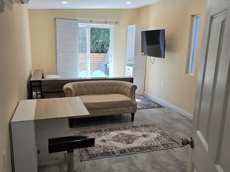 2481 E Canal Dr #1 — Photo 12