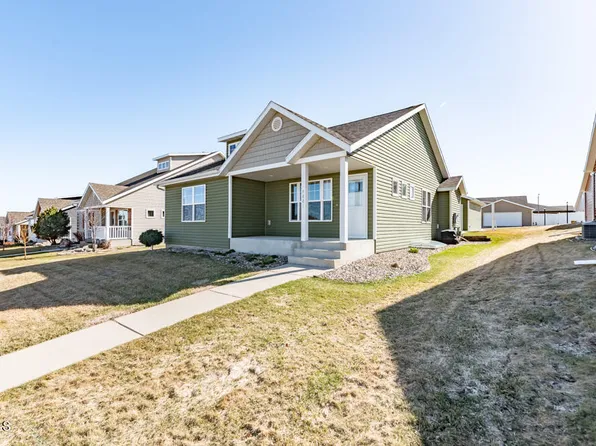 4801 Souris St, Bismarck, ND 58503