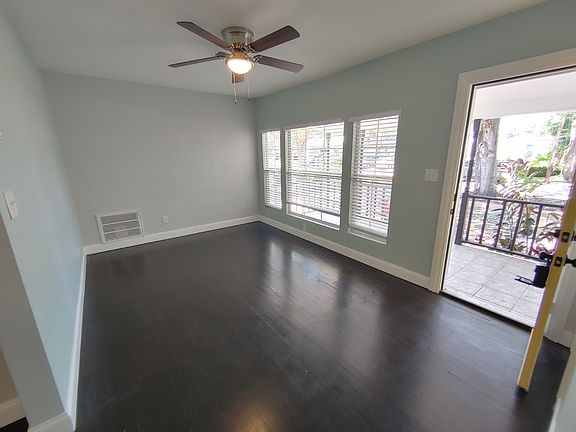 4th image of 1024 45th Ave N