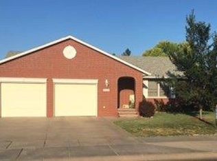 2306 Yosemite Pkwy, Garden City, KS 67846