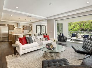 460 N Palm Dr UNIT 202, Beverly Hills, CA 90210