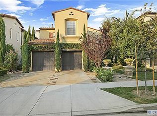 25 Secret Gdn, Irvine, CA 92620